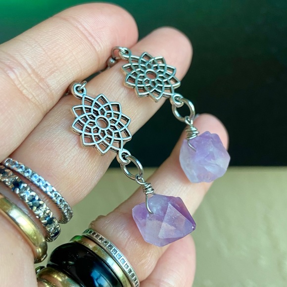 Flower of life amethyst cluster dangly earrings - Picture 5 of 10